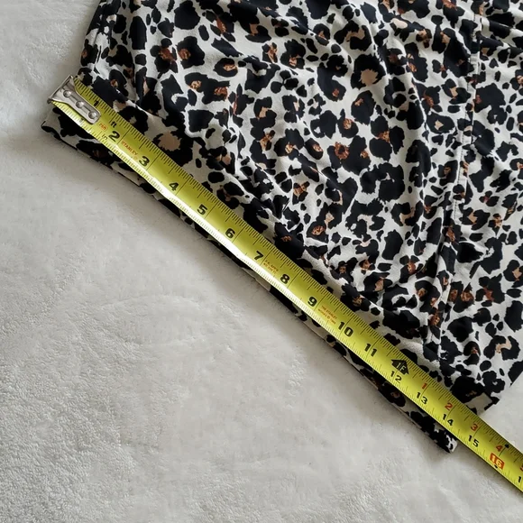 Blousy leopard print top - Picture 6 of 8